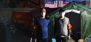 市文旅集團(tuán)一線戰(zhàn)“疫”之：黨旗飄揚(yáng)在門外，黨旗扎根在心里，53歲和35歲黨員成絕佳搭檔